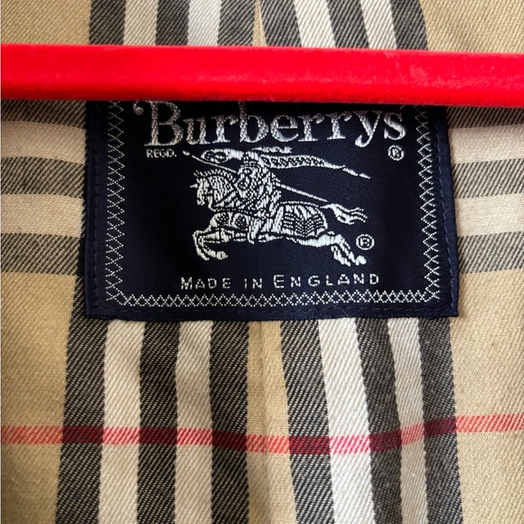 Burberry Beige Double-Breasted Trench Coat - Picture 3 of 6